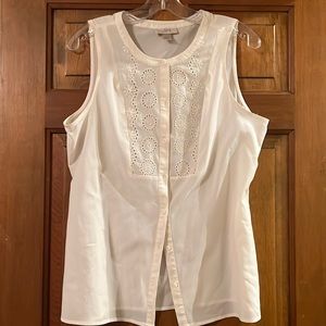 Ann Taylor Loft Women’s Medium Cream Button Up Blouse